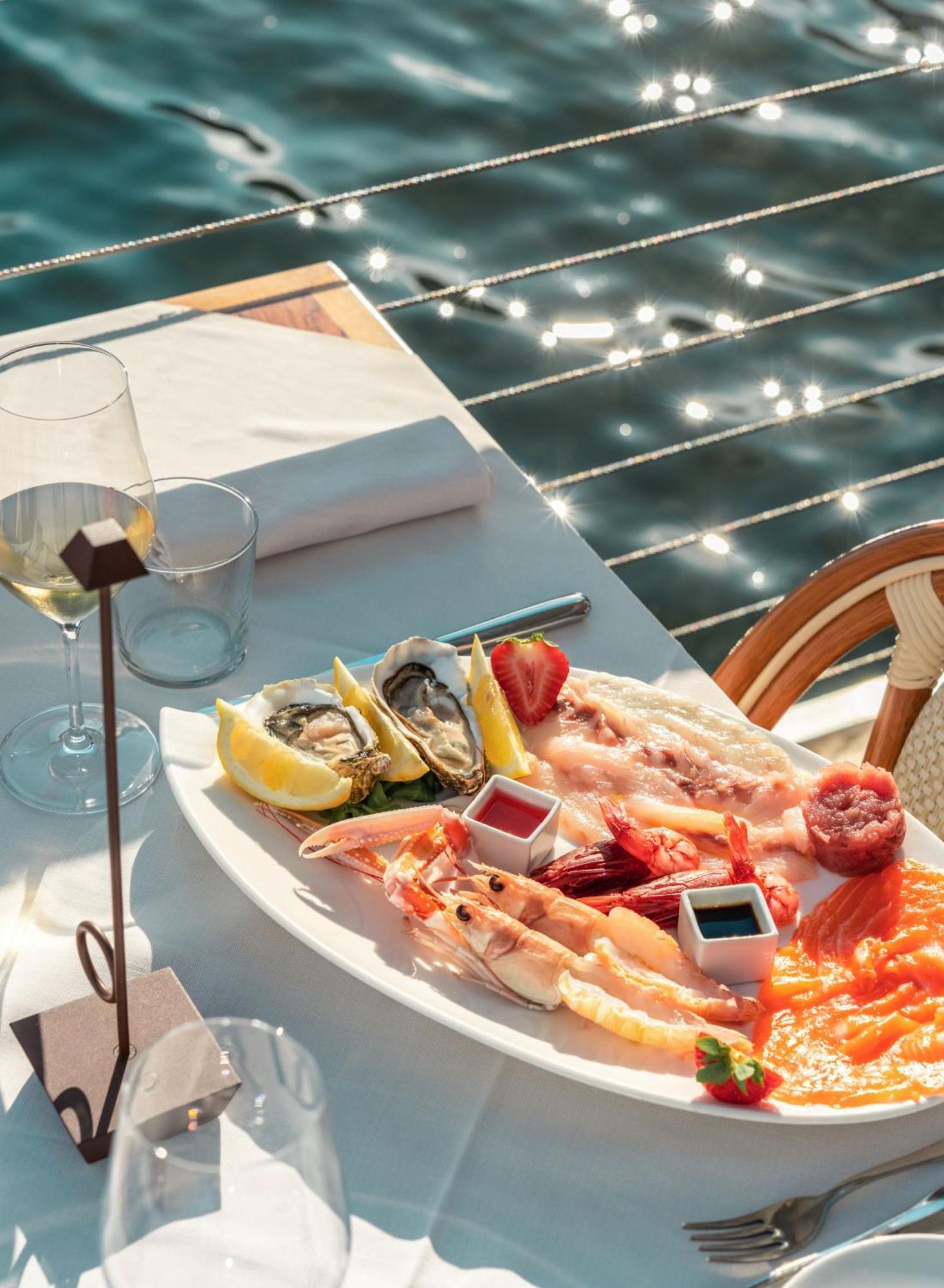 Hotel Ristorante Sogno San Felice del Benaco Luaran gambar
